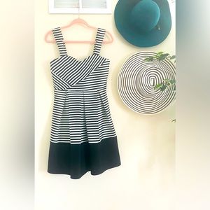 Vintage looking Suzy shier dress